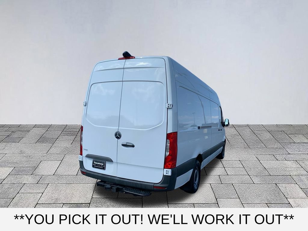 Used 2023 Mercedes-Benz Sprinter 2500 image 7