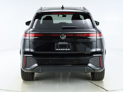 New 2026 Volkswagen Tiguan SE R-Line image 8