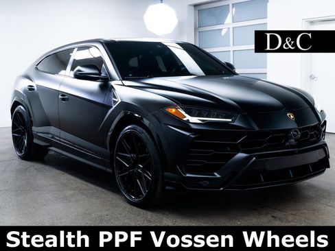 Used 2022 Lamborghini Urus image 1
