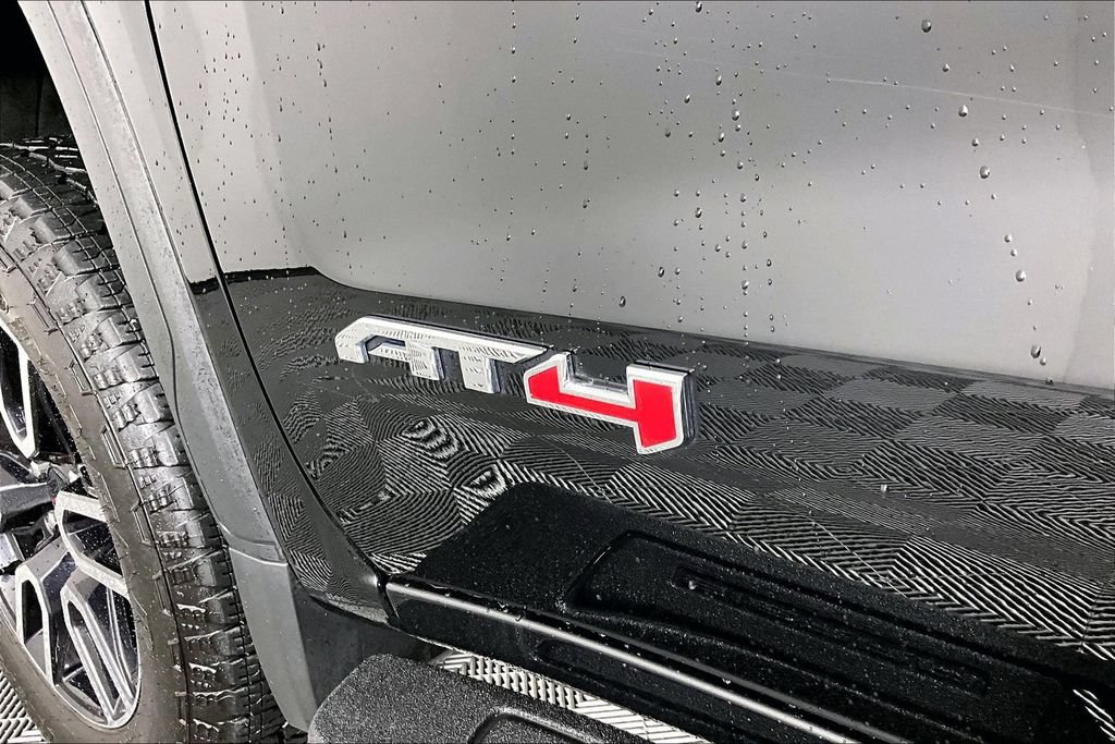 Used 2026 GMC Sierra 1500 AT4 w/ AT4 Premium Package AWD/4WD image 24