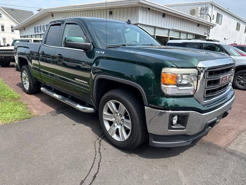 Used 2015 GMC Sierra 1500 SLE w/ SLE Value Package AWD/4WD image 3