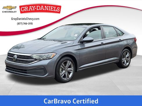 Used 2024 Volkswagen Jetta SE FWD image 1