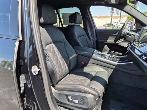New 2026 BMW X5 xDrive40i w/ M Sport Package AWD/4WD image 33