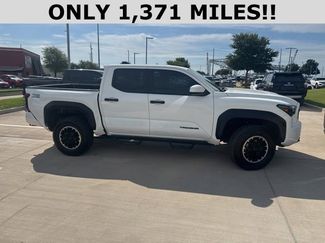 Used 2025 Toyota Tacoma TRD Off-Road AWD/4WD video 2