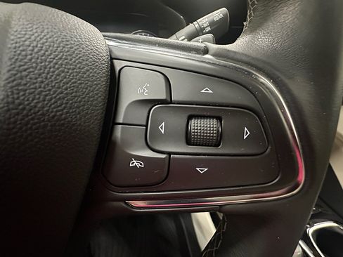 Certified 2023 Buick Envision Avenir AWD/4WD image 33