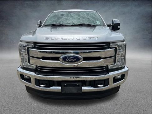 Used 2017 Ford F250 Lariat w/ Chrome Package AWD/4WD image 3