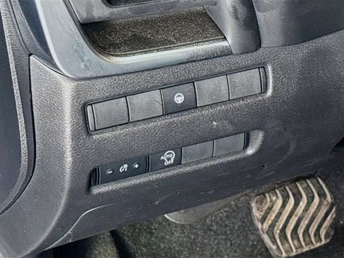 Used 2023 Nissan Rogue SV AWD/4WD image 10
