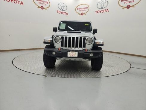 Used 2023 Jeep Gladiator Mojave w/ Trailer Tow Package AWD/4WD image 4