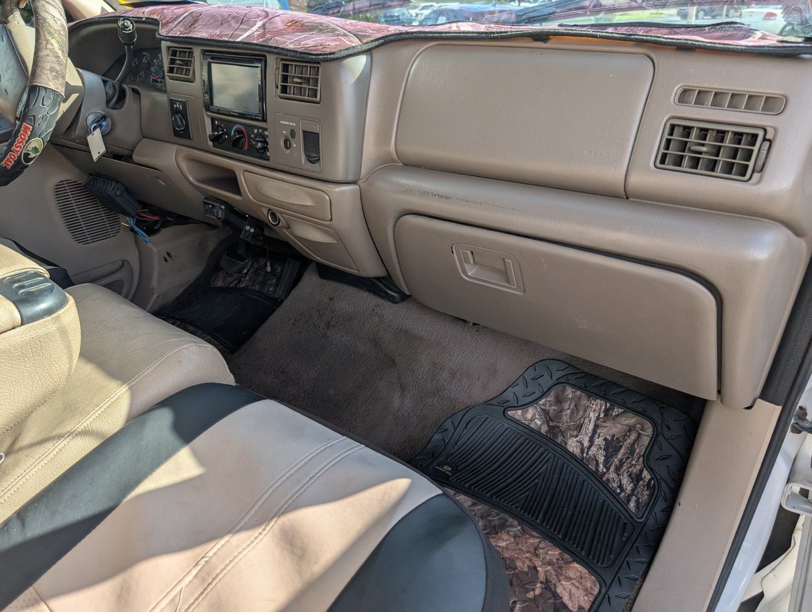 Used 2000 Ford F250 Lariat AWD/4WD image 4