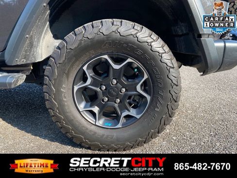 Used 2023 Jeep Wrangler Unlimited Rubicon 4xe w/ Cold Weather Group AWD/4WD image 10
