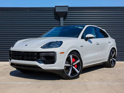 New 2025 Porsche Cayenne Turbo