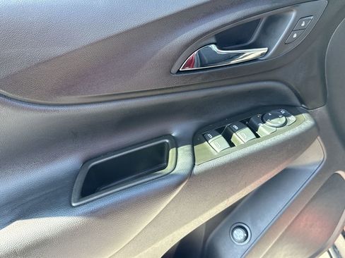 Used 2024 Chevrolet Equinox LT w/ LPO, Floor Liner Package image 15