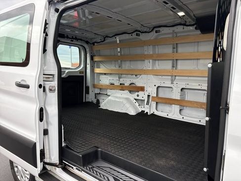 Used 2025 Ford Transit 250 Low Roof w/ Exterior Upgrade Package RWD image 15