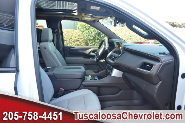 Used 2024 Chevrolet Tahoe Z71 w/ Luxury Package AWD/4WD image 31
