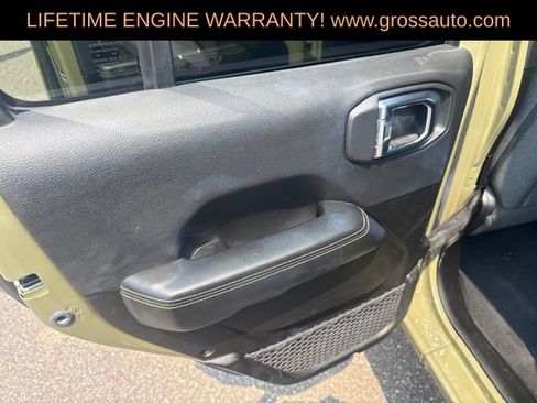 Used 2026 Jeep Wrangler Unlimited Sahara AWD/4WD image 30
