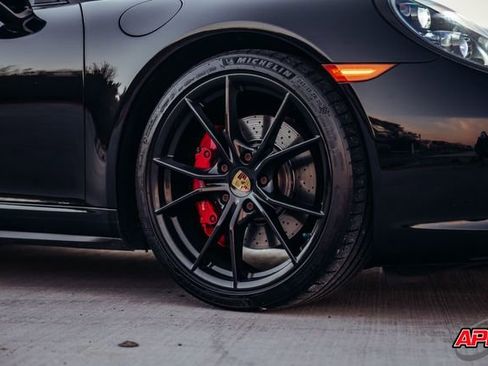 Used 2019 Porsche 911 Carrera 4S image 45