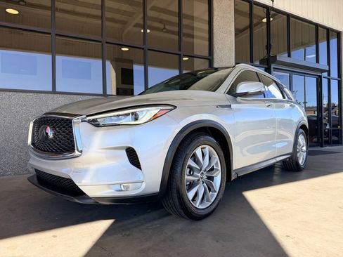 Used 2019 INFINITI QX50 Luxe w/ Navigation Package image 29