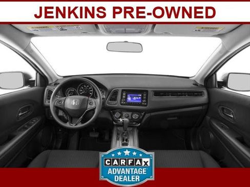 Used 2018 Honda HR-V LX image 8