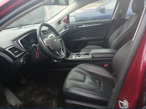 Used 2019 Ford Fusion Titanium image 5