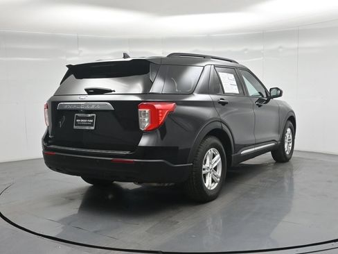 Certified 2022 Ford Explorer XLT RWD image 25
