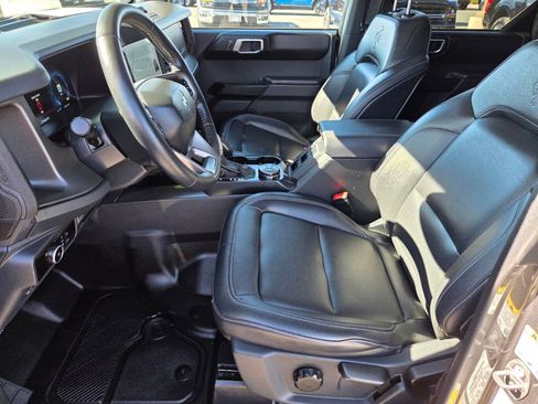 Certified 2025 Ford Bronco Badlands image 10