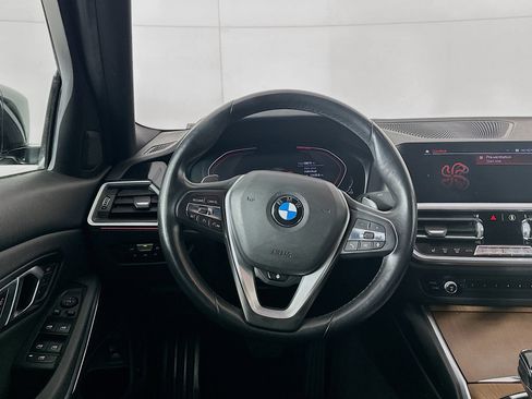 Used 2019 BMW 330i Sedan w/ Premium Package image 17