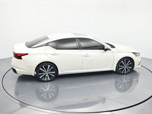 Certified 2021 Nissan Altima 2.0 SR FWD image 32