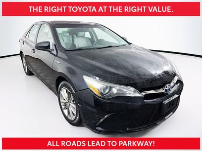 Used 2015 Toyota Camry SE w/ Moonroof Package
