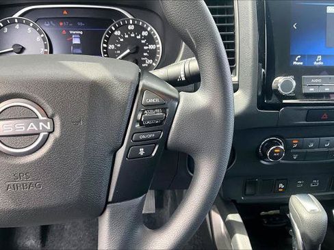 Certified 2022 Nissan Frontier SV w/ Technology Package RWD image 24