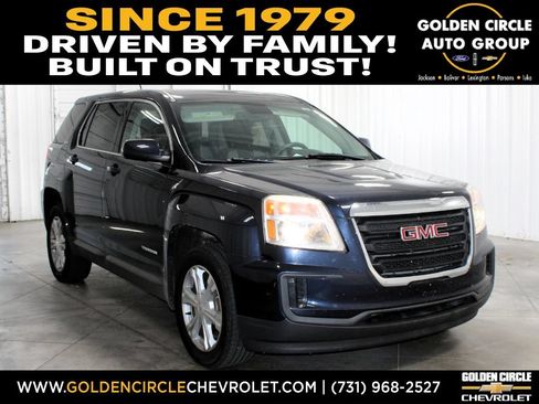 Used 2017 GMC Terrain SLE FWD image 1