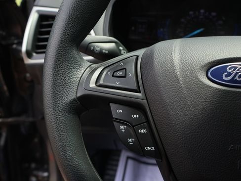 Used 2023 Ford Edge SE w/ Black Appearance Package AWD/4WD image 25