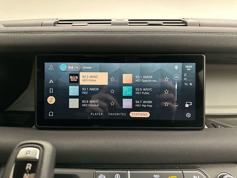 Used 2022 Land Rover Defender 110 X-Dynamic SE image 27