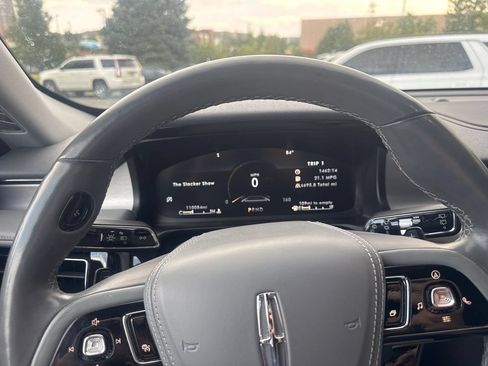 Used 2020 Lincoln Aviator Reserve w/ Equipment Group 201A AWD/4WD image 16