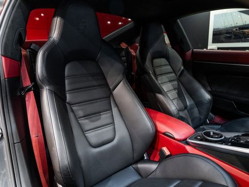 Used 2022 Porsche 911 Turbo S image 41