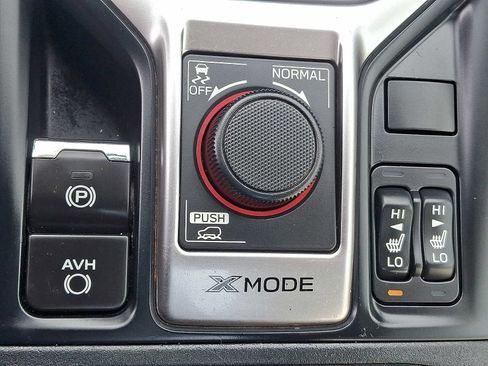 Used 2019 Subaru Forester Premium w/ All-Weather Package image 25