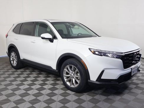 Used 2025 Honda CR-V EX image 3