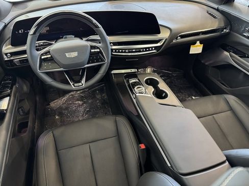 New 2026 Cadillac Lyriq Premium Luxury image 7