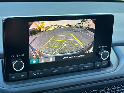 Used 2025 Honda Accord LX image 25