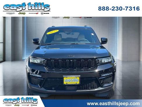 Certified 2023 Jeep Grand Cherokee Limited w/ Luxury Tech Group II AWD/4WD image 8