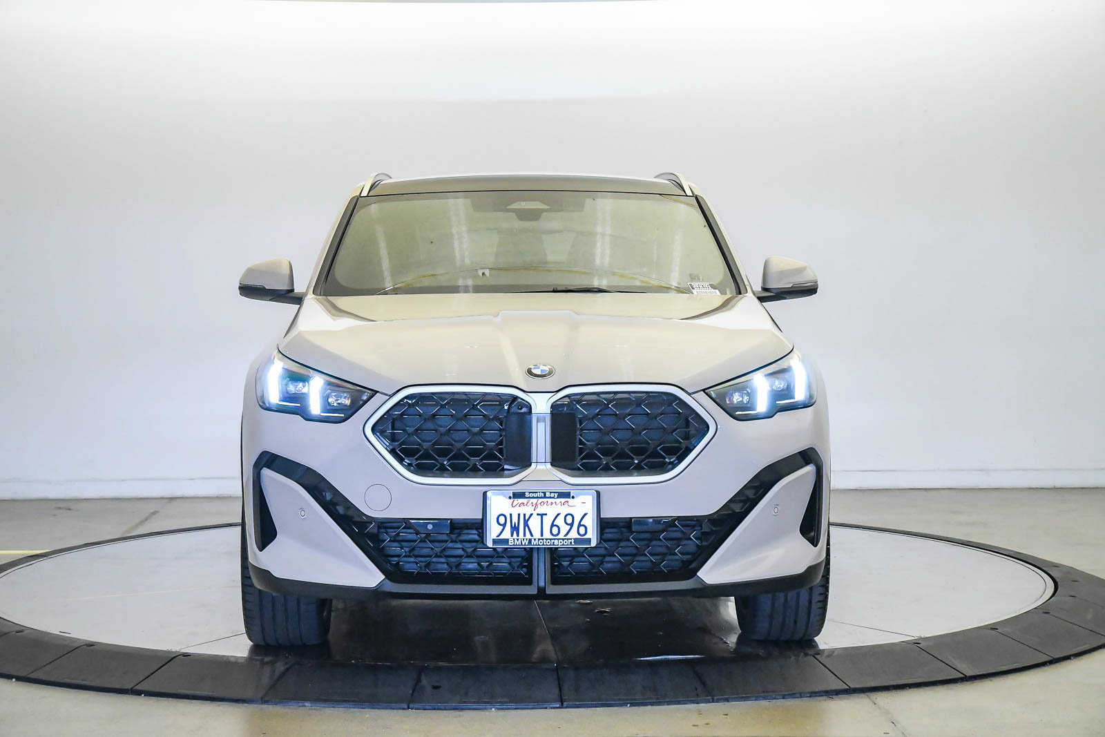 Used 2026 BMW X2 xDrive28i w/ Technology Package AWD/4WD image 6