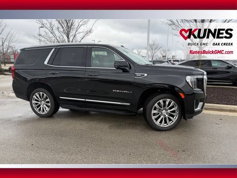 Used 2024 GMC Yukon Denali w/ Advanced Technology Package AWD/4WD image 8
