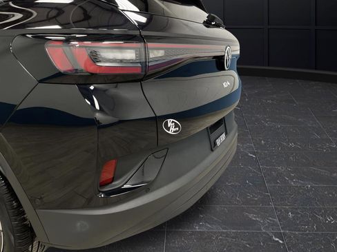 Used 2024 Volkswagen ID.4 Pro S image 33