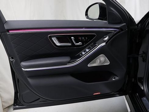 Certified 2025 Mercedes-Benz S 580 S 580 image 26