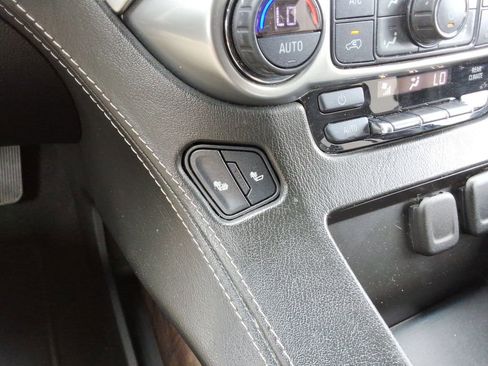 Used 2018 Chevrolet Tahoe LT RWD image 37