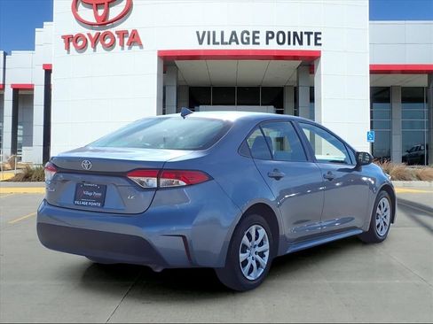 Used 2023 Toyota Corolla LE image 5