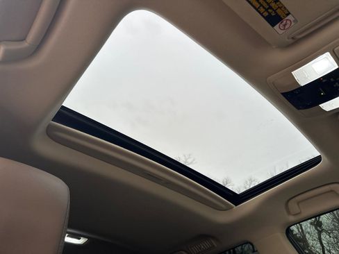 Used 2021 Lexus GX 460 Premium w/ Accessory Package image 12