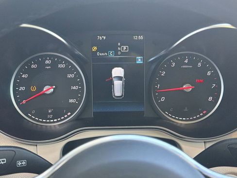 Used 2021 Mercedes-Benz GLC 300 image 30