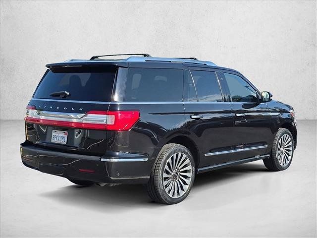 Used 2019 Lincoln Navigator Reserve AWD/4WD image 5