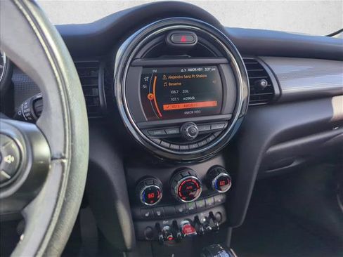 Used 2019 MINI Cooper 2-Door Hardtop w/ Storage Package image 10