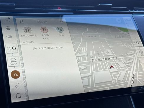 New 2025 Land Rover Range Rover SE image 20